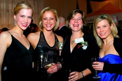 Figure-Skater-Kaitlyn-Weaver